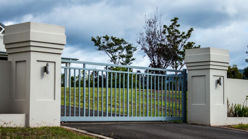 Building Gate Installation in Clermont, FL