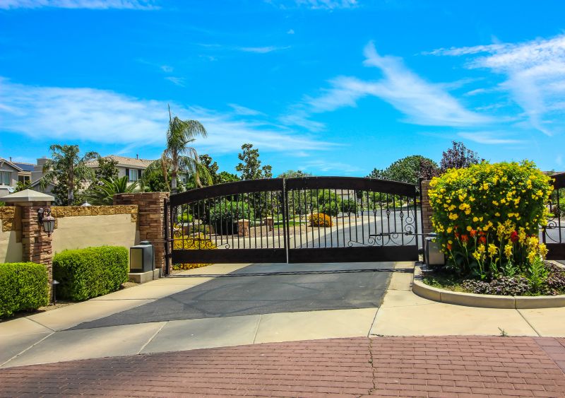 Attractive Driveway Gate