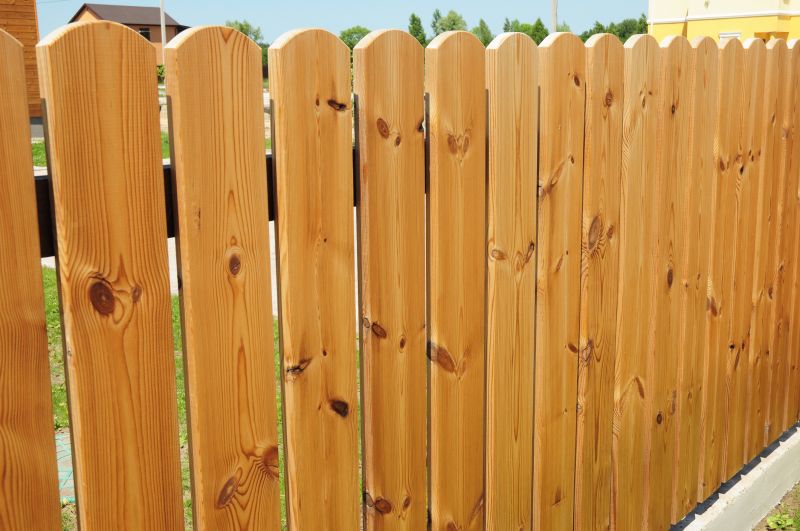 Wooden Dog Fence Installation in Pearland, TX